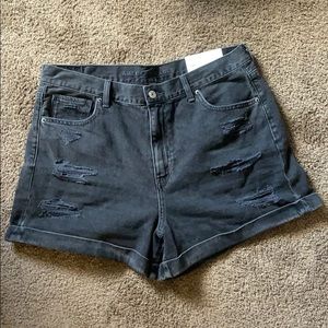 American Eagle | Mom Jean Shorts